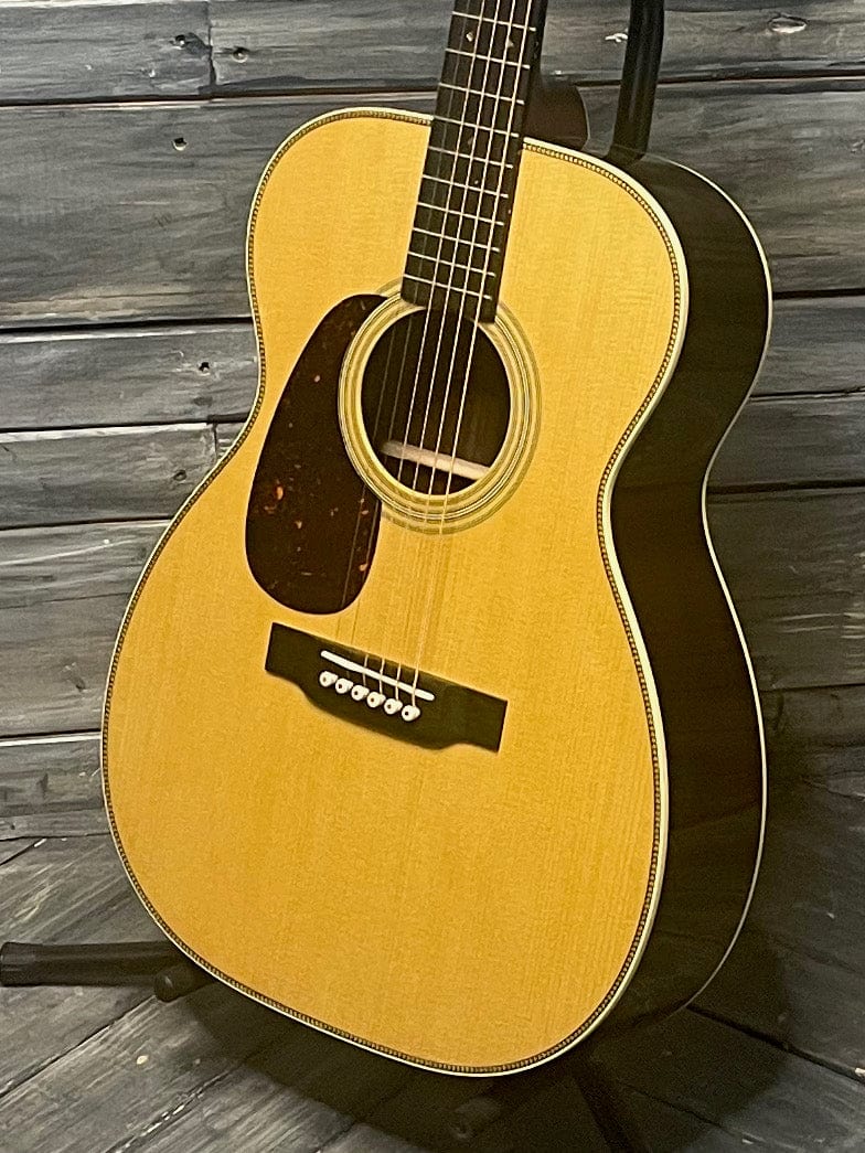 Martin Left Handed 000-28 Standard Series Acoustic Guitar