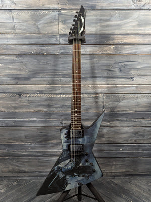 Used Dean Z full view of the guitar