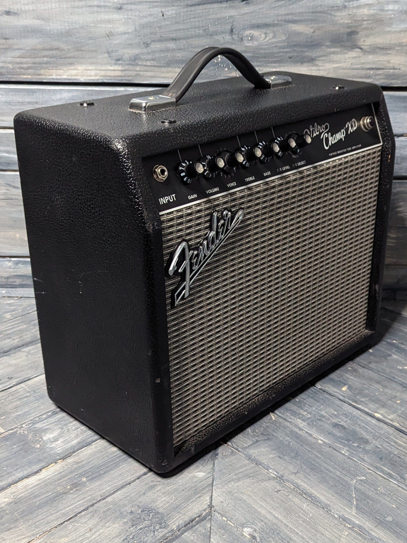 Used Fender Vibro Champ XD Electric Guitar Combo Amp