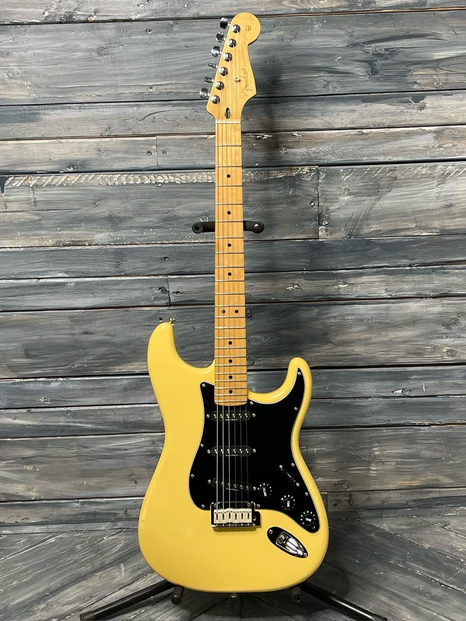 Used Fender 2018 MIM Player Stratocaster with Hard Case 