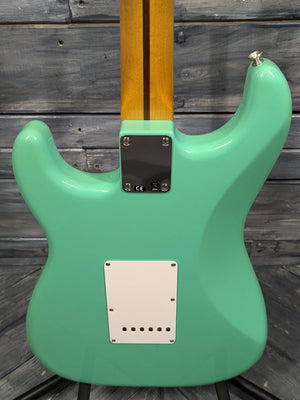 Fender Electric Guitar Used Fender 2019 Vintera 50's Stratocaster Electric Guitar with Hard Case - Seafoam Green