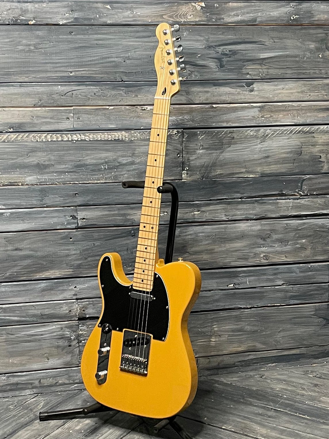 Used Fender Left Handed MIM Player Telecaster with Case