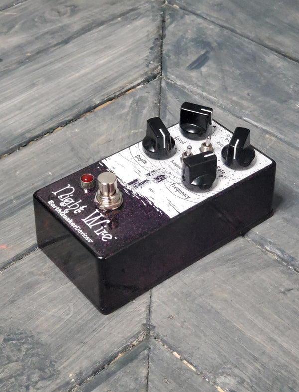 Earthquaker Devices Night Wire V2 Harmonic Tremolo Pedal