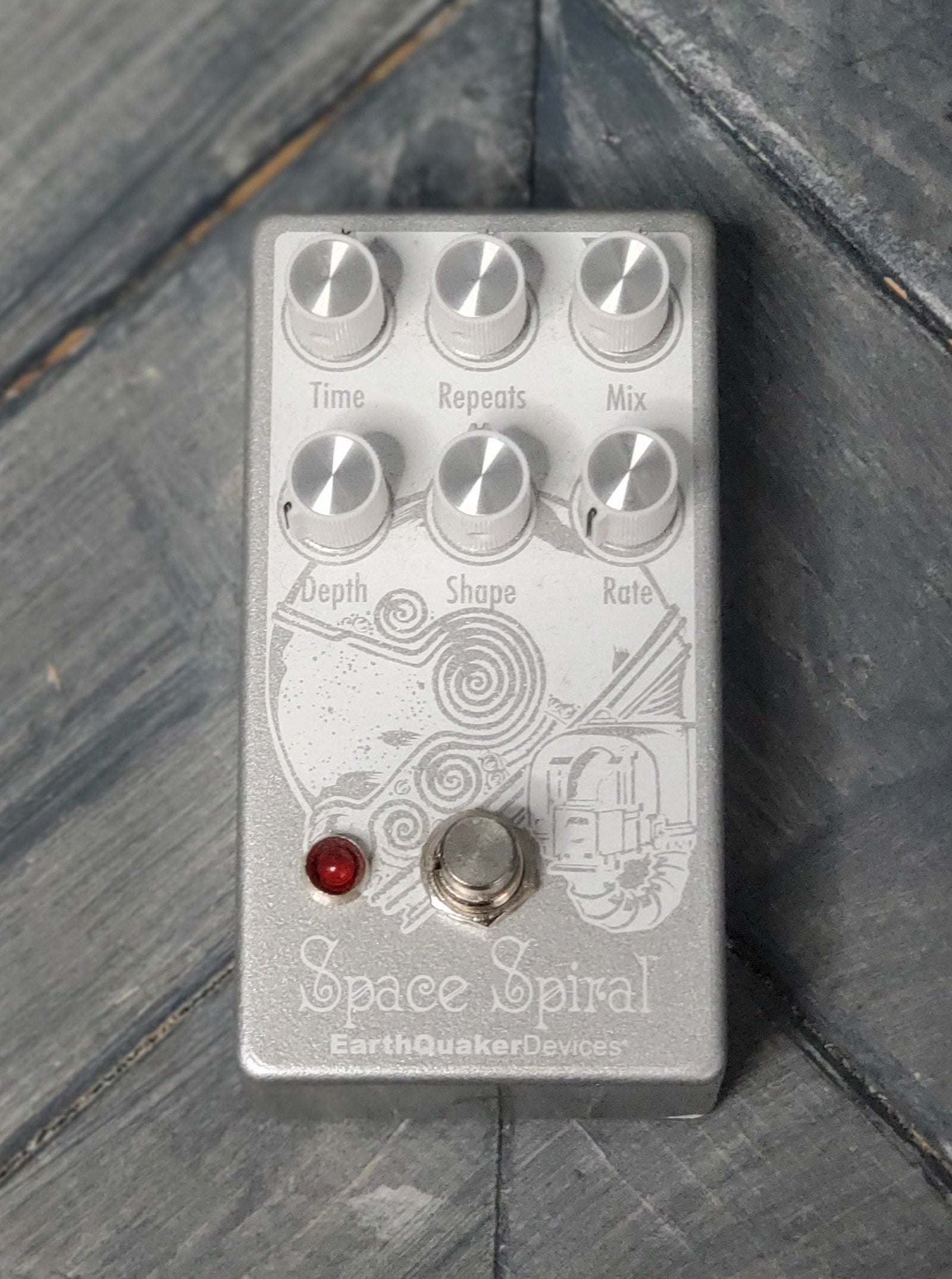 Earthquaker Devices Tagged 