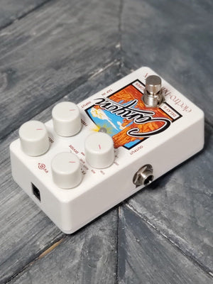 electro-harmonix pedal Electro-Harmonix Canyon Delay and Looper Pedal